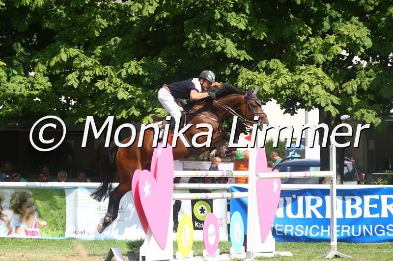 308M3285_JPs Winzerin_Spring Sx.JPG